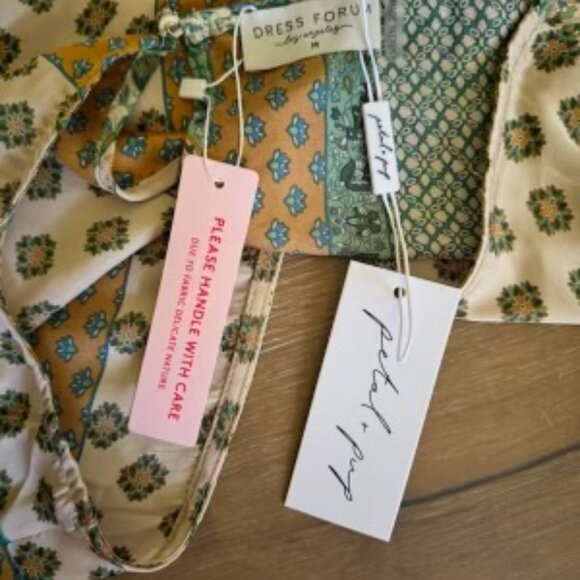 Petal and Pup Womens Elyse Romper - Picture 5 of 5